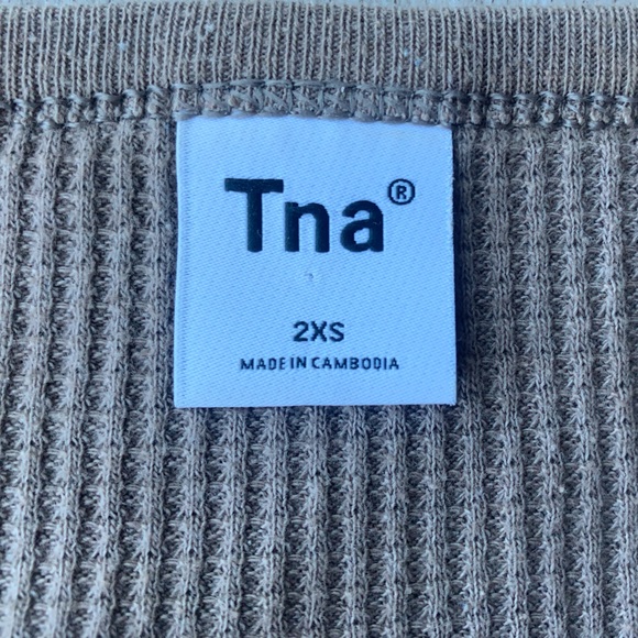 Aritzia brown long sleeve. - Picture 3 of 3